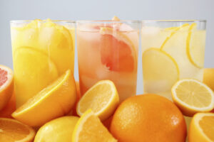 綾瀬の歯医者、新井歯科医院で、炭酸水が歯を溶かすリスクについての解説